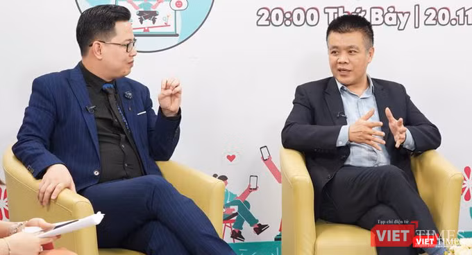 Ông Nguyễn Lâm Thanh - đại diện TikTok Việt Nam (bìa phải).