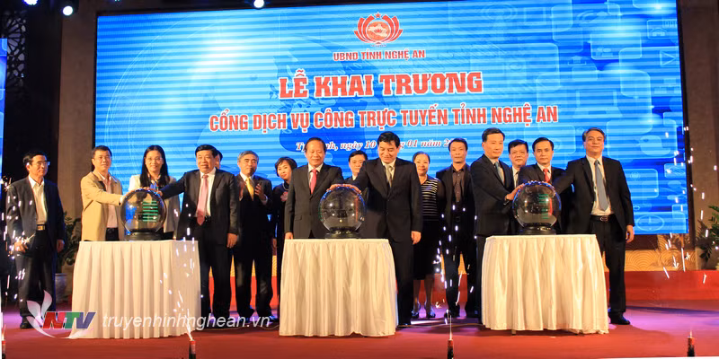 Cổng dịch vụ công trực tuyến tỉnh Nghệ An chính thức khai trương. Ảnh: Truyền hình Nghệ An.