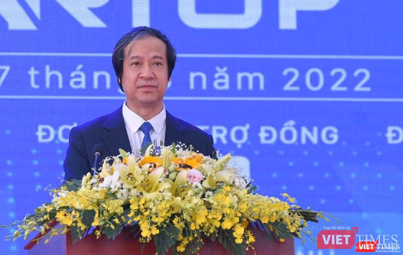 Bộ trưởng Nguyễn Kim Sơn khẳng định ngành GDĐT sẽ thực hiện kết nối nhà trường với doanh nghiệp, tạo lập môi trường tốt nhất cho hoạt động khởi nghiệp của học sinh sinh viên. Bộ trưởng Nguyễn Kim Sơn khẳng định ngành GDĐT sẽ thực hiện kết nối nhà trường với doanh nghiệp, tạo lập môi trường tốt nhất cho hoạt động khởi nghiệp của học sinh sinh viên.