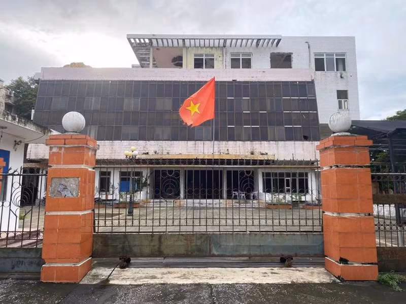 Hiện có khoảng 500 tài sản công đang bị bỏ không, gây lãng phí..jpg