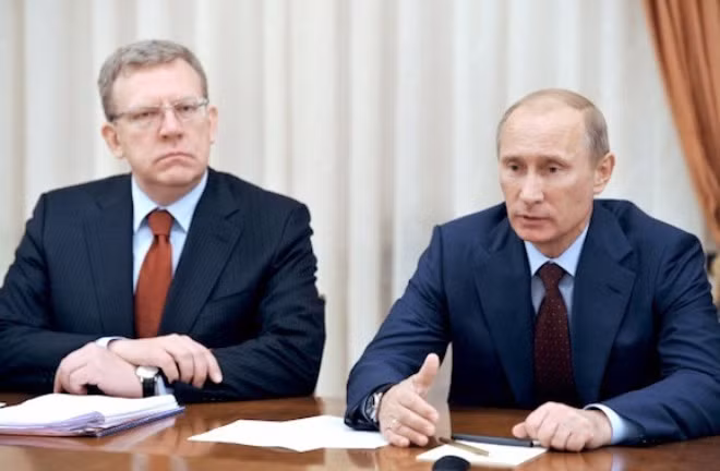 Người gần gũi với Điện Kremlin như Alexey Kudrin (cựu Bộ trưởng Tài chính) lại không mấy tin tưởng vào kế hoạch tăng GDP của nước Nga lên 1,5 lần Người gần gũi với Điện Kremlin như Alexey Kudrin (cựu Bộ trưởng Tài chính) lại không mấy tin tưởng vào kế hoạch tăng GDP của nước Nga lên 1,5 lần