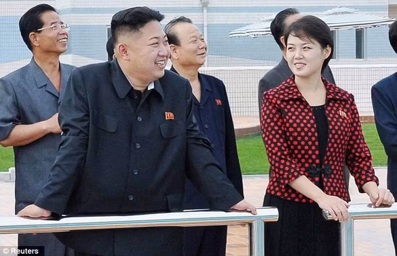 Chủ tịch Kim Jong Un thị sát tình hình Chủ tịch Kim Jong Un thị sát tình hình