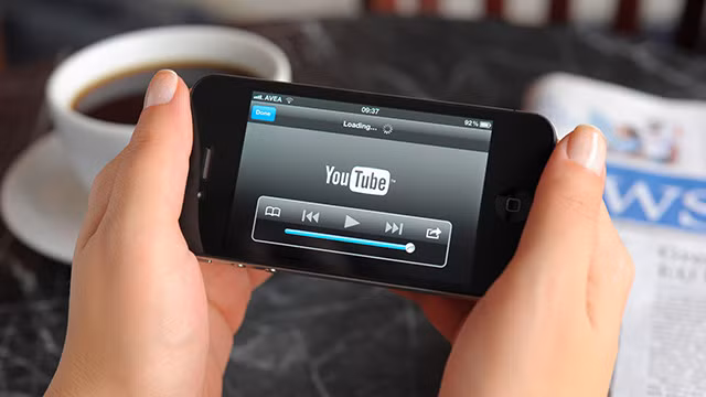 Việt Nam đang dẫn đầu xu hướng xem video trực tuyến tại khu vực Đông Nam Á, với 92% người được hỏi nói rằng họ xem video trực tuyến hàng tuần.
