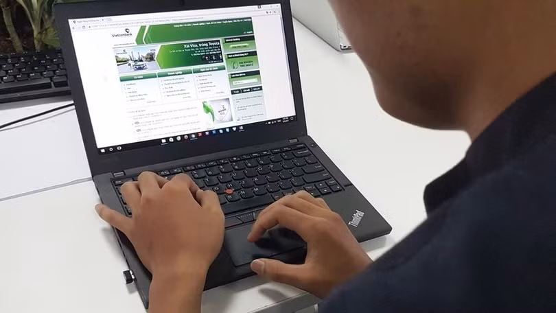 Không chỉ chuyên gia bảo mật mà các ngân hàng liên tục đưa ra cảnh báo người dùng về các chiêu trò lừa đảo chiếm đoạt tiền trong tài khoản. (Ảnh minh hoạ)