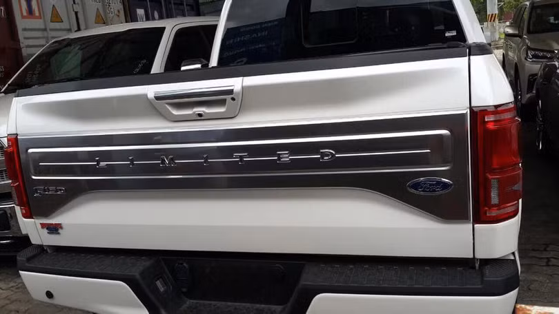 Xe bán tải hạng sang Ford F-150 Limited 2016 giá 1,4 tỷ đồng ảnh 5
