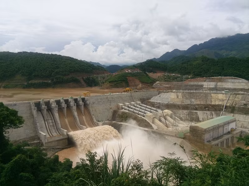 Tại Việt Nam, các nhà máy thủy điện chiếm khoảng một nửa trên tổng công suất phát điện hiện hữu là 34GW. Ảnh: M.T