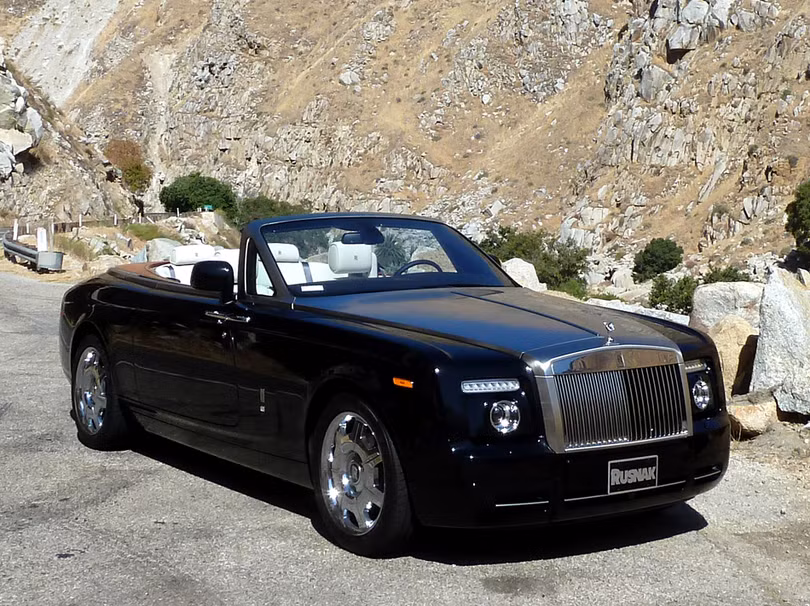 Chiêm ngưỡng những chiếc Rolls Royce siêu xa xỉ ảnh 3 Chiêm ngưỡng những chiếc Rolls Royce siêu xa xỉ ảnh 3