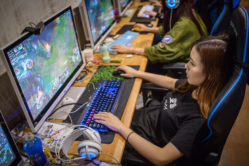 Tiết lộ cuộc sống của các game thủ nữ chuyên nghiệp ảnh 5 Tiết lộ cuộc sống của các game thủ nữ chuyên nghiệp ảnh 5