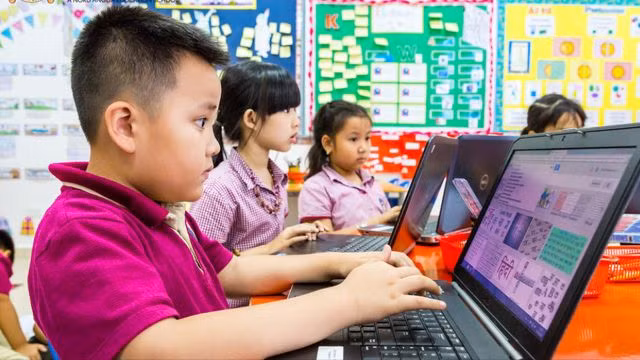 Công tác truyền thông về trẻ em được đổi mới, việc thông tin, tuyên truyền trên môi trường mạng được chú trọng. Ảnh minh hoạ.
