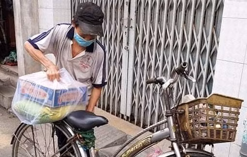 Chương trình nhằm tiếp sức cho người có hoàn cảnh khó khăn trong thời gian thực hiện Chỉ thị 16