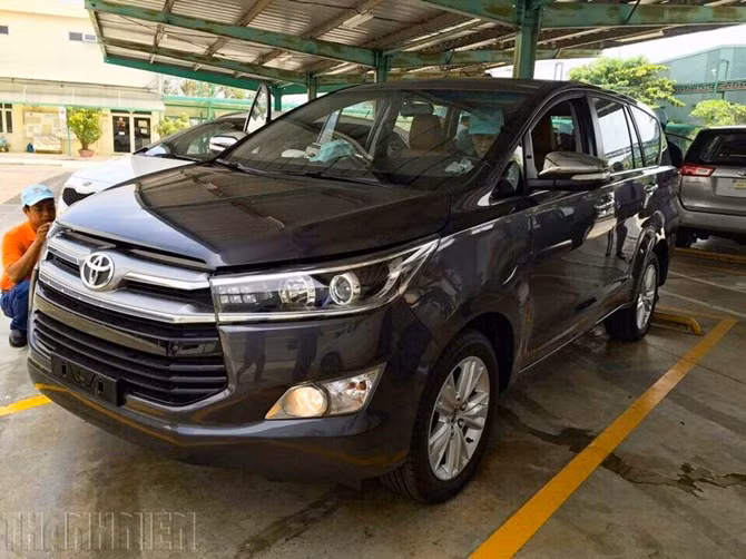 Mục sở thị Toyota Innova 2016 chính hãng tại Việt Nam
