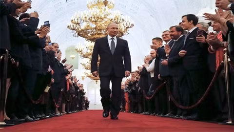 Tổng thống Nga Putin cũng đã triệu tập Hội đồng An ninh Quốc gia Nga. Tổng thống Nga Putin cũng đã triệu tập Hội đồng An ninh Quốc gia Nga.