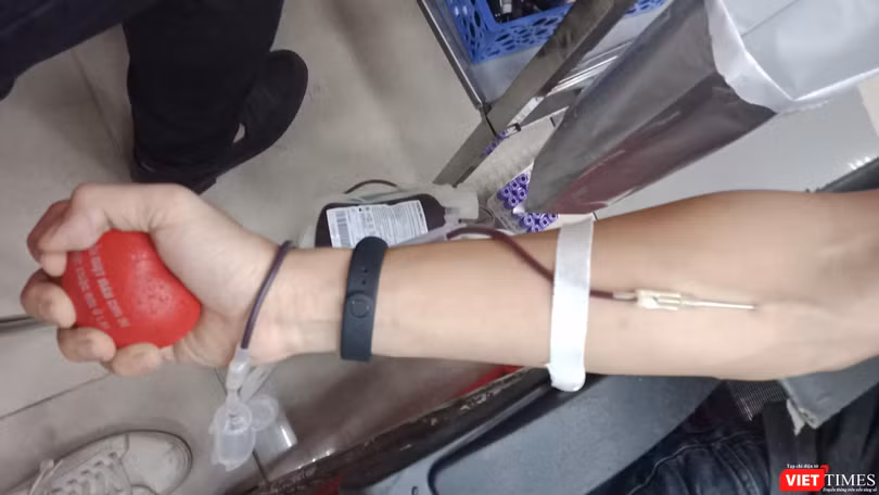 Hiến máu - nghĩa cử cao đẹp giúp cứu sống hàng trăm người bệnh trên toàn quốc.