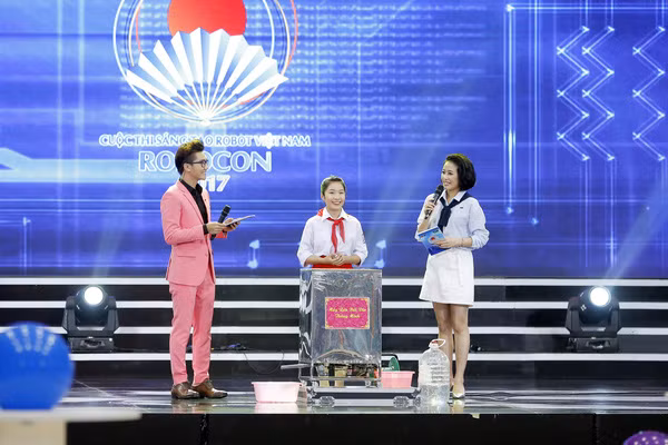 Nguyễn Thanh Bình tại vòng chung kết Robocon Việt Nam 2017