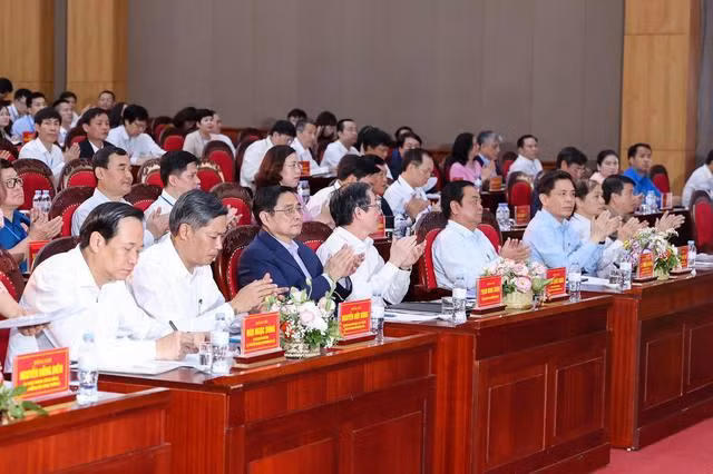 Thủ tướng Phạm Minh Chính và các đại biểu tham dự Hội nghị