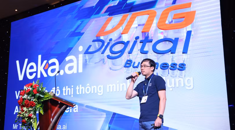 Ông Vũ Văn Tiệp - Giám đốc sản phẩm Veka.ai, VNG Digital Business chia sẻ tại sự kiện