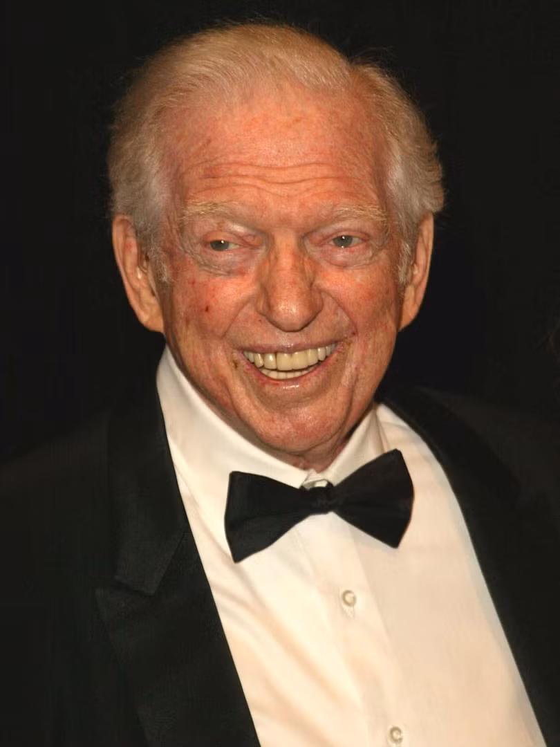 Nhà văn Sidney Sheldon Nhà văn Sidney Sheldon