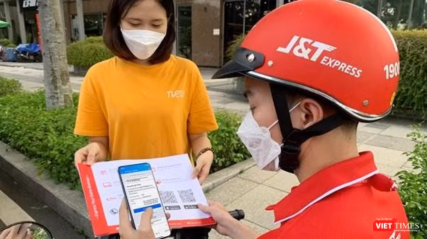 Mới đây chỉ trong vòng 1 tháng, J&T Express đồng thời triển khai dịch vụ Zalo ZNS và tính năng QR code.