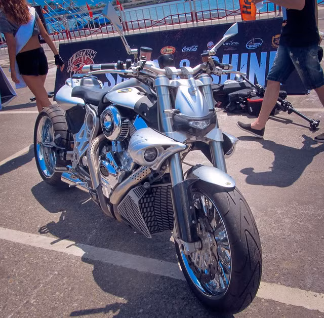 "Á khẩu" với dàn motor siêu khủng tại Vietnam Bike Week ảnh 6 "Á khẩu" với dàn motor siêu khủng tại Vietnam Bike Week ảnh 6