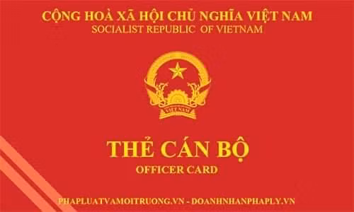 Mặt trước Thẻ cán bộ không khác gì Thẻ Nhà báo. Mặt trước Thẻ cán bộ không khác gì Thẻ Nhà báo.