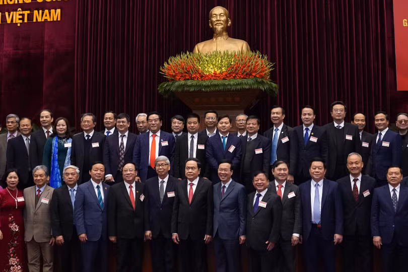Lãnh đạo Đảng, Nhà nước và các đại biểu dự hội nghị. Lãnh đạo Đảng, Nhà nước và các đại biểu dự hội nghị.