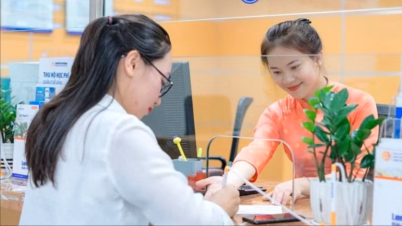 ngan-hang-lpbank-lpb-bi-anh-huong-nhu-nao-neu-phong-giao-dich-buu-dien-khong-duoc-nhan-tien-gui_64f9e41fd059b.jpg