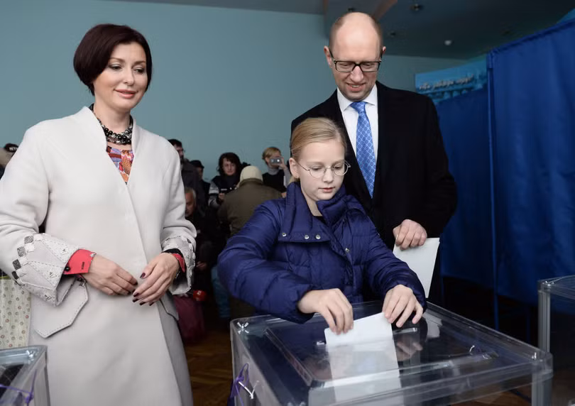 10 bức ảnh nhật ký con đường chính trị của Cựu Thủ tướng Ukraine Yatsenyuk ảnh 5