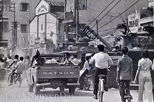 Khoảnh khắc chân thật Sài Gòn ngày Giải phóng ảnh 16 Khoảnh khắc chân thật Sài Gòn ngày Giải phóng ảnh 16