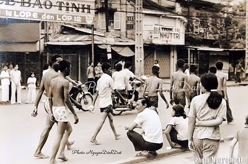 Khoảnh khắc chân thật Sài Gòn ngày Giải phóng ảnh 14 Khoảnh khắc chân thật Sài Gòn ngày Giải phóng ảnh 14