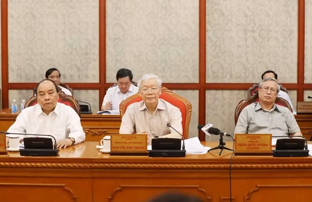 Tổng Bí thư, Chủ tịch nước Nguyễn Phú Trọng chủ trì cuộc họp của Bộ Chính trị. 