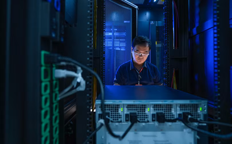 VNG Data Center sẽ cung cấp 410 tủ rack (tủ lắp đặt servers), sau đó sẽ mở rộng lên đến 1.600 tủ rack.