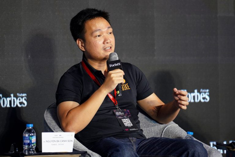 Ông Nguyễn Bá Cảnh Sơn - Nhà sáng lập kiêm CEO Dat Bike (Ảnh: Forbes)
