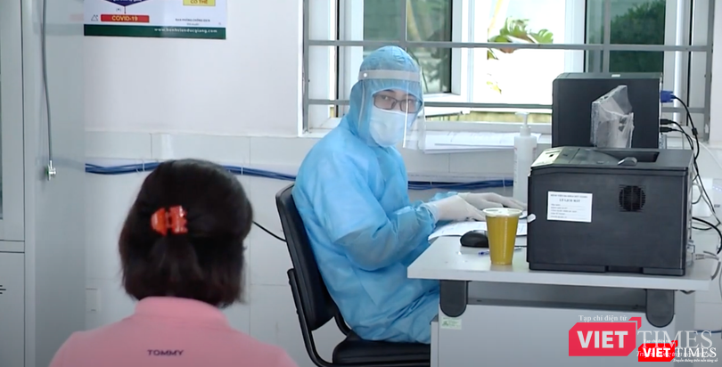 Hồ sơ sức khoẻ bệnh nhân được xây dựng bằng CNTT thay cho hồ giấy trước đây (Ảnh: Minh Thuý) Hồ sơ sức khoẻ bệnh nhân được xây dựng bằng CNTT thay cho hồ giấy trước đây (Ảnh: Minh Thuý)