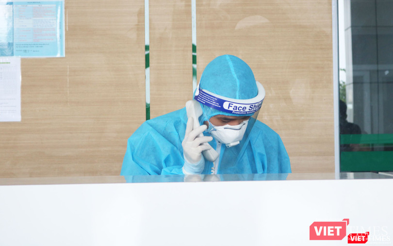 Bác sĩ trực cấp cứu tại bệnh viện (Ảnh: Minh Thuý)