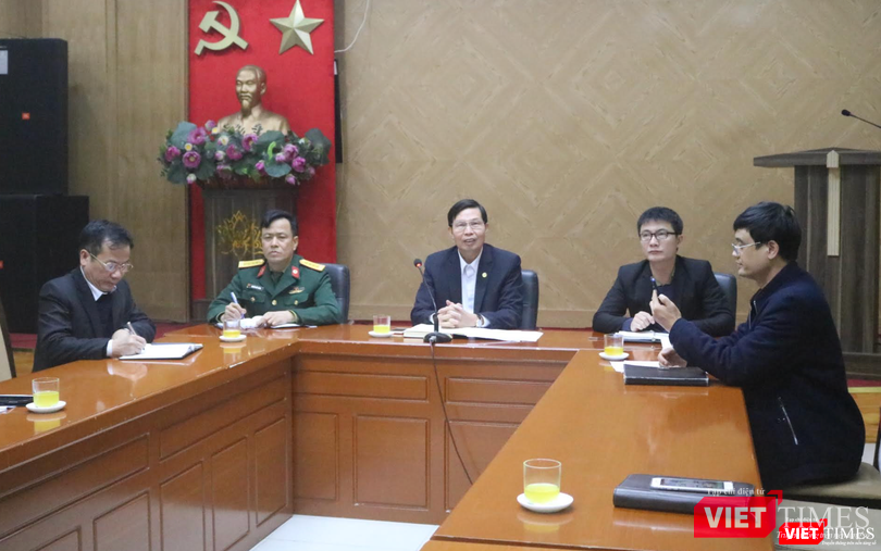 Buổi họp khẩn chỉ đạo, quán triệt việc quản lý các đối tượng cách ly trong khu cách ly tập trung phòng, chống dịch COVID-19 của Sở Y tế Hà Nội (Ảnh: Minh Thuý)