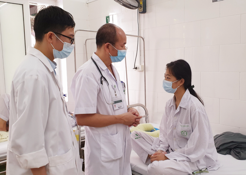 Do e ngại dịch COVID-19, nhiều bệnh nhân sốt xuất huyết không dám đến bệnh viện để khám, điều trị (Ảnh - BVCC) Do e ngại dịch COVID-19, nhiều bệnh nhân sốt xuất huyết không dám đến bệnh viện để khám, điều trị (Ảnh - BVCC)