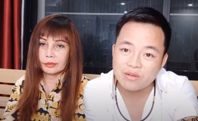 Cặp đôi cô dâu 62 tuổi và chú rể 26 tuổi (Ảnh - TH)