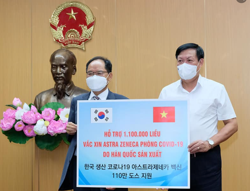 Đại sứ Hàn Quốc tại Việt Nam hỗ trợ 1,1 triệu liều vaccine cho Việt Nam (Ảnh - Trần Minh)