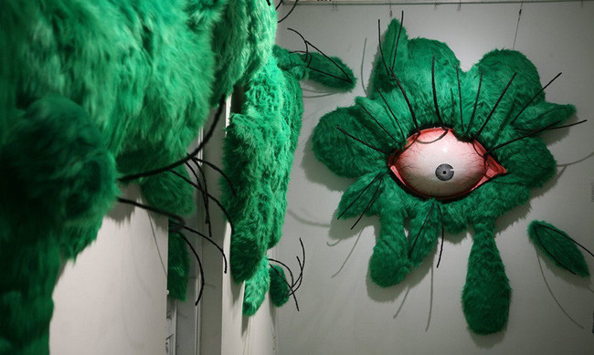 Tác phẩm Nối mi của nghệ sỹ Phạm Thị Hồng Sâm. Nguồn: Viện văn hóa nghệ thuật Quốc gia Việt Nam (VICAS) 