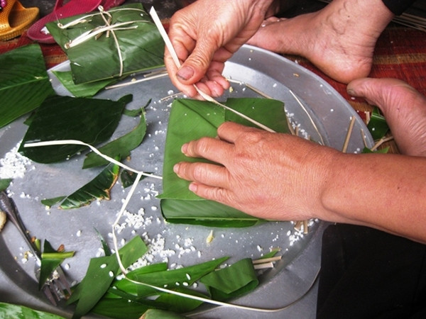 Thăm 5 làng gói bánh chưng nổi tiếng miền Bắc ảnh 3