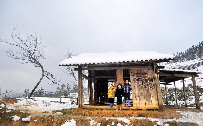 Ngắm tuyết trên những thửa ruộng bậc thang ở “nóc nhà Đông Dương“ ảnh 18