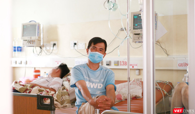 Tránh để bệnh nhân sốt xuất huyết nằm la liệt, người bệnh nặng nằm chung với người mới bị bệnh