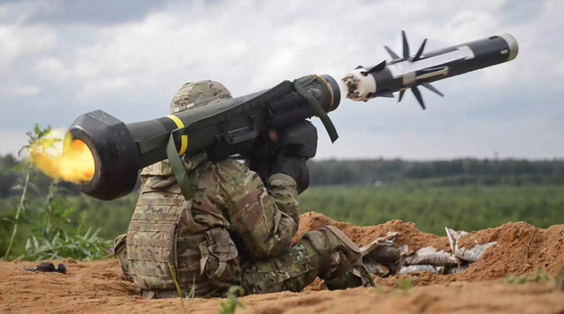Để đáp trả vũ khí hạt nhân Nga, Mỹ tuyên bố bán tên lửa chống tăng Javelin cho Ukraine.
