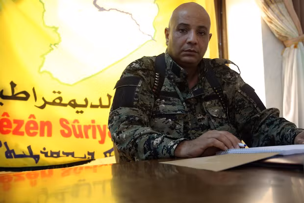 Talal Silo - thiếu tướng, cựu phát ngôn viên của lực lượng SDF đã tố cáo Mỹ và SDF đã thả cho IS chạy thoát khỏi Raqqa.