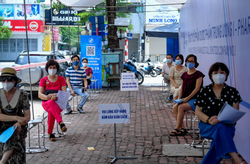 Điểm tiêm vaccine phòng COVID-19 của Công ty cổ phần Dược phẩm Trung Ương I - Pharbaco đảm bảo giãn cách phòng dịch COVID-19 (Ảnh - Pharbaco)