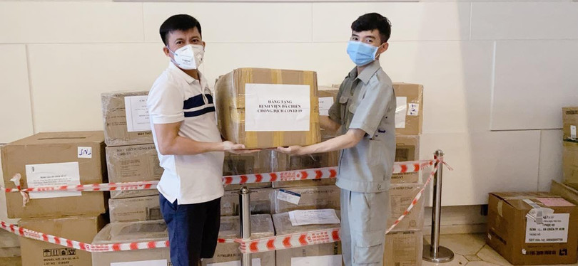 Nhiều nhà hảo tâm tài trợ thiết bị y tế cho bệnh viện (Ảnh - BVCC)