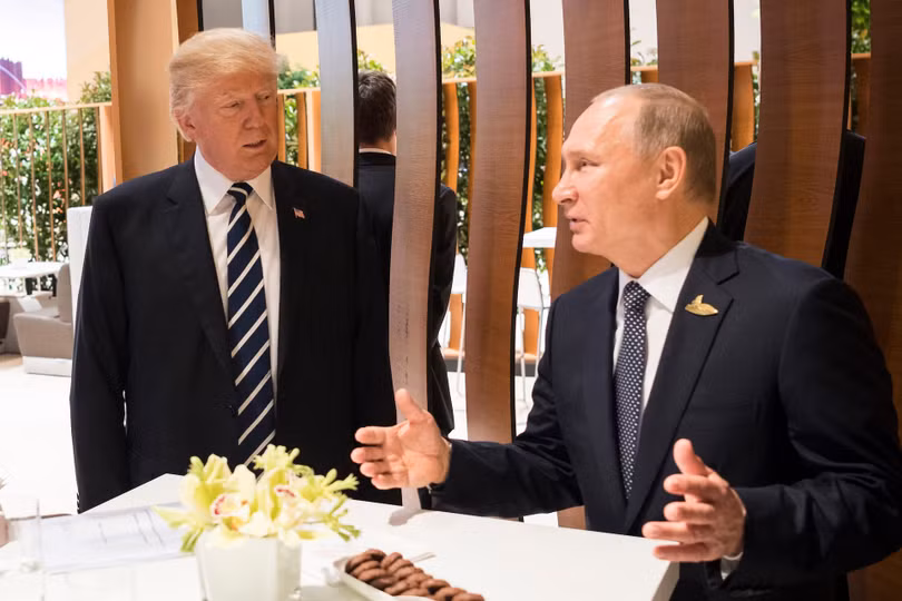 Ông Trump và ông Putin tại hội nghị G20 Đức. Ông Trump và ông Putin tại hội nghị G20 Đức.