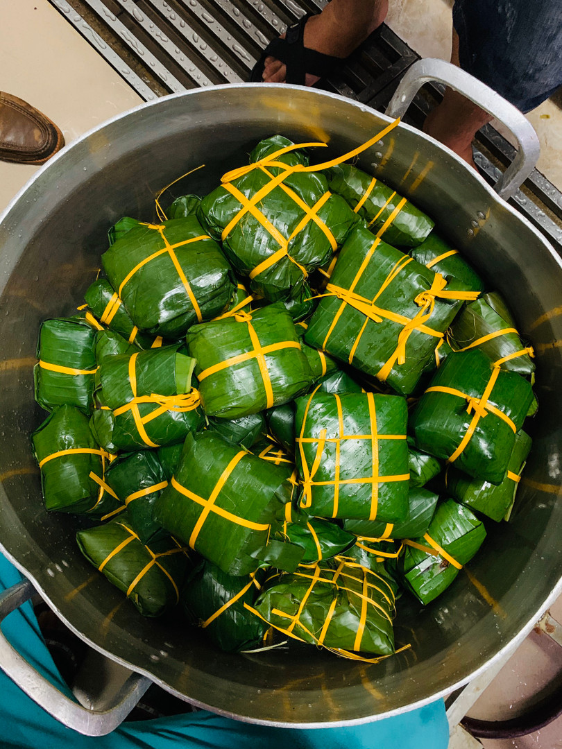 Những nồi bánh chưng ấm áp nghĩa tình (Ảnh: Hoàng Linh)