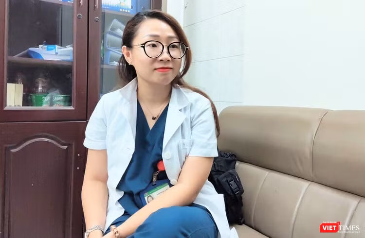 ThS. BS. Đới Ngọc Anh – Khoa Viêm Gan, Bệnh viện Bệnh Nhiệt đới Trung ương (Ảnh: Minh Thuý) 