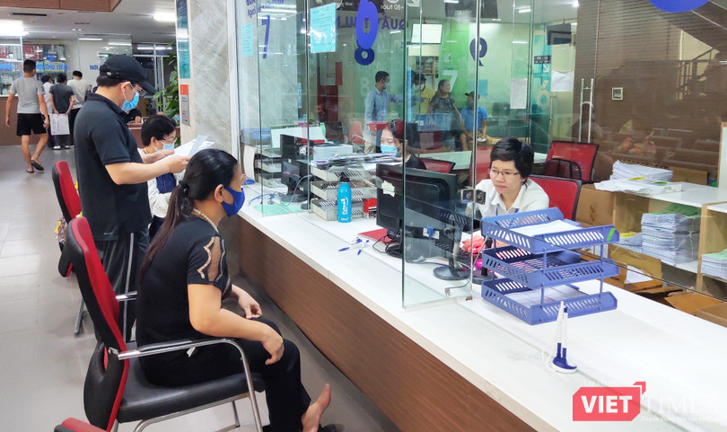 Bệnh nhân thanh toán viện phí tại bệnh viện (Ảnh: Minh Thuý) Bệnh nhân thanh toán viện phí tại bệnh viện (Ảnh: Minh Thuý)